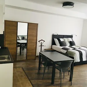 Apartman Like, Prága